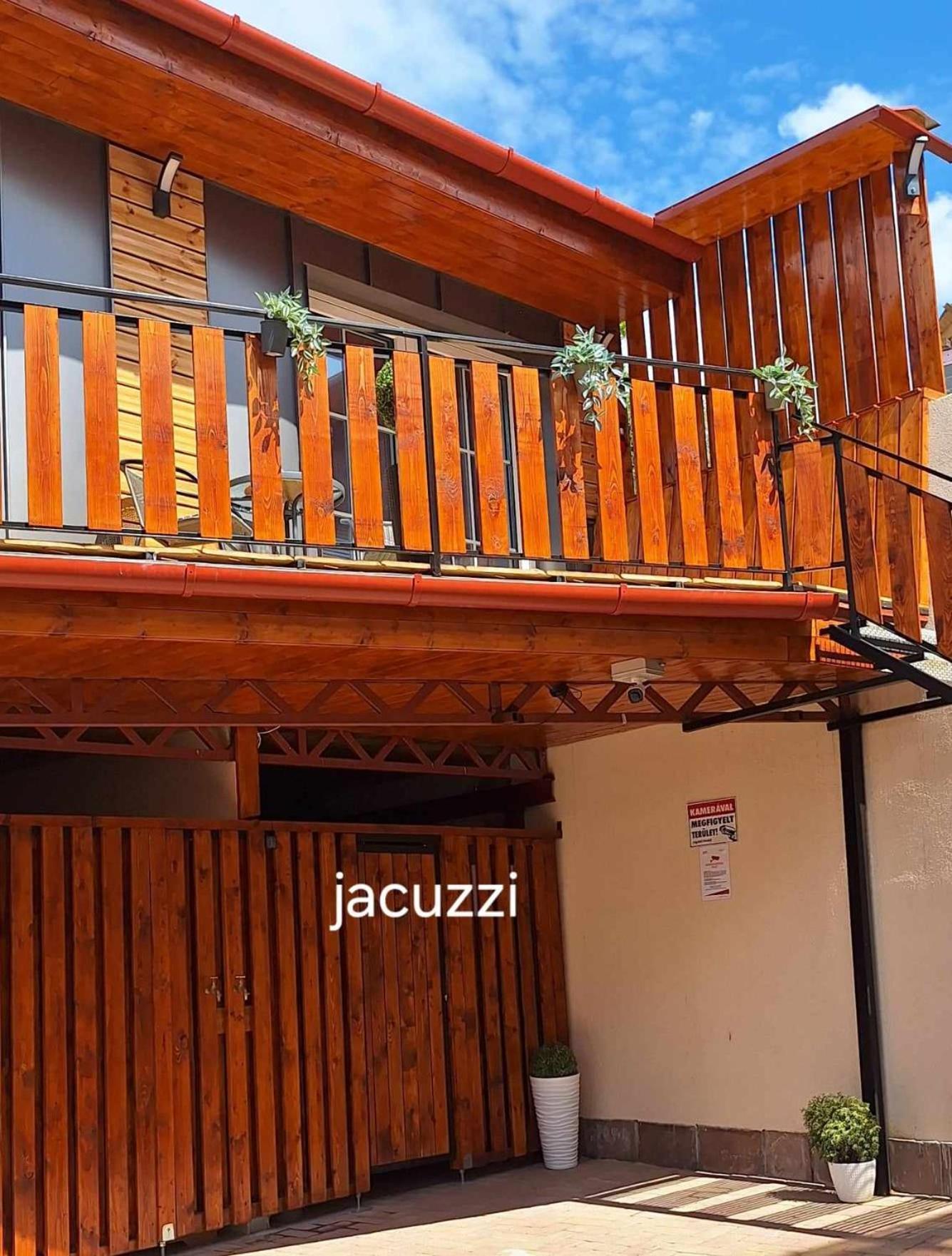 Varfal Apartman II Eger Quarto foto